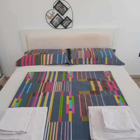 Apartment Thousand Kisses Sarandë Exteriör bild